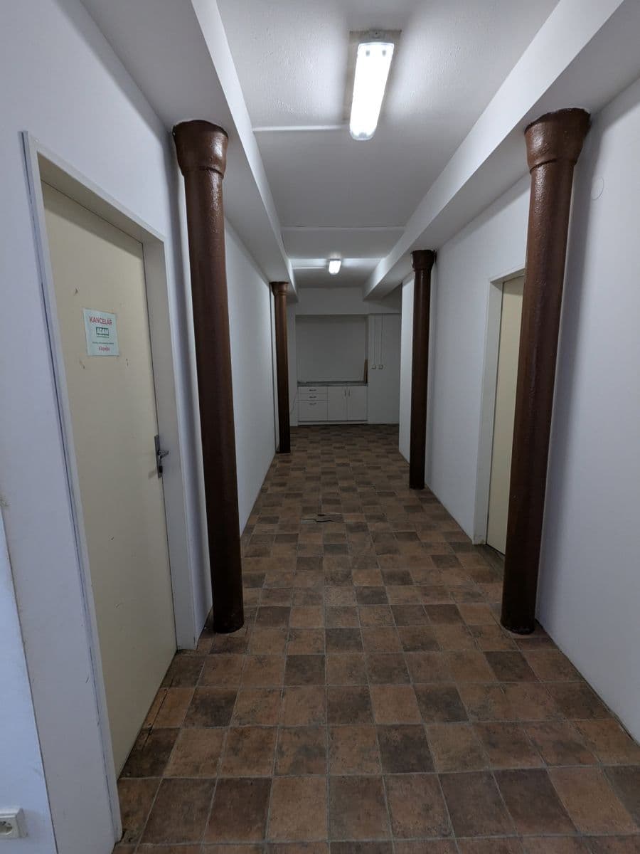 Prenájom nebytového priestoru 644 m², Lelekovice, Jihomoravský kraj Prenájom nebytového priestoru 644 m², Lelekovice, Jihomoravský kraj