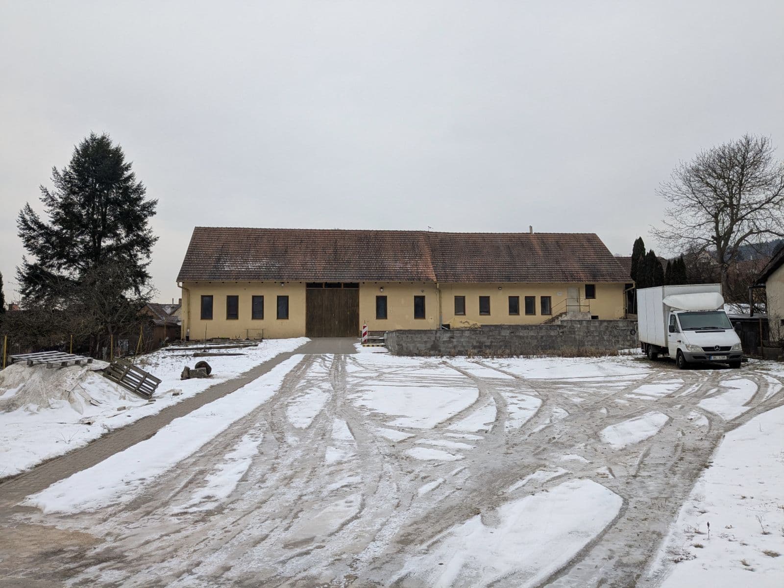 Prenájom nebytového priestoru 644 m², Lelekovice, Jihomoravský kraj Prenájom nebytového priestoru 644 m², Lelekovice, Jihomoravský kraj