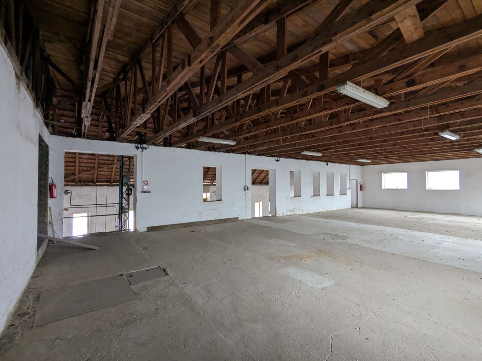 Prenájom nebytového priestoru 644 m², Lelekovice, Jihomoravský kraj Prenájom nebytového priestoru 644 m², Lelekovice, Jihomoravský kraj