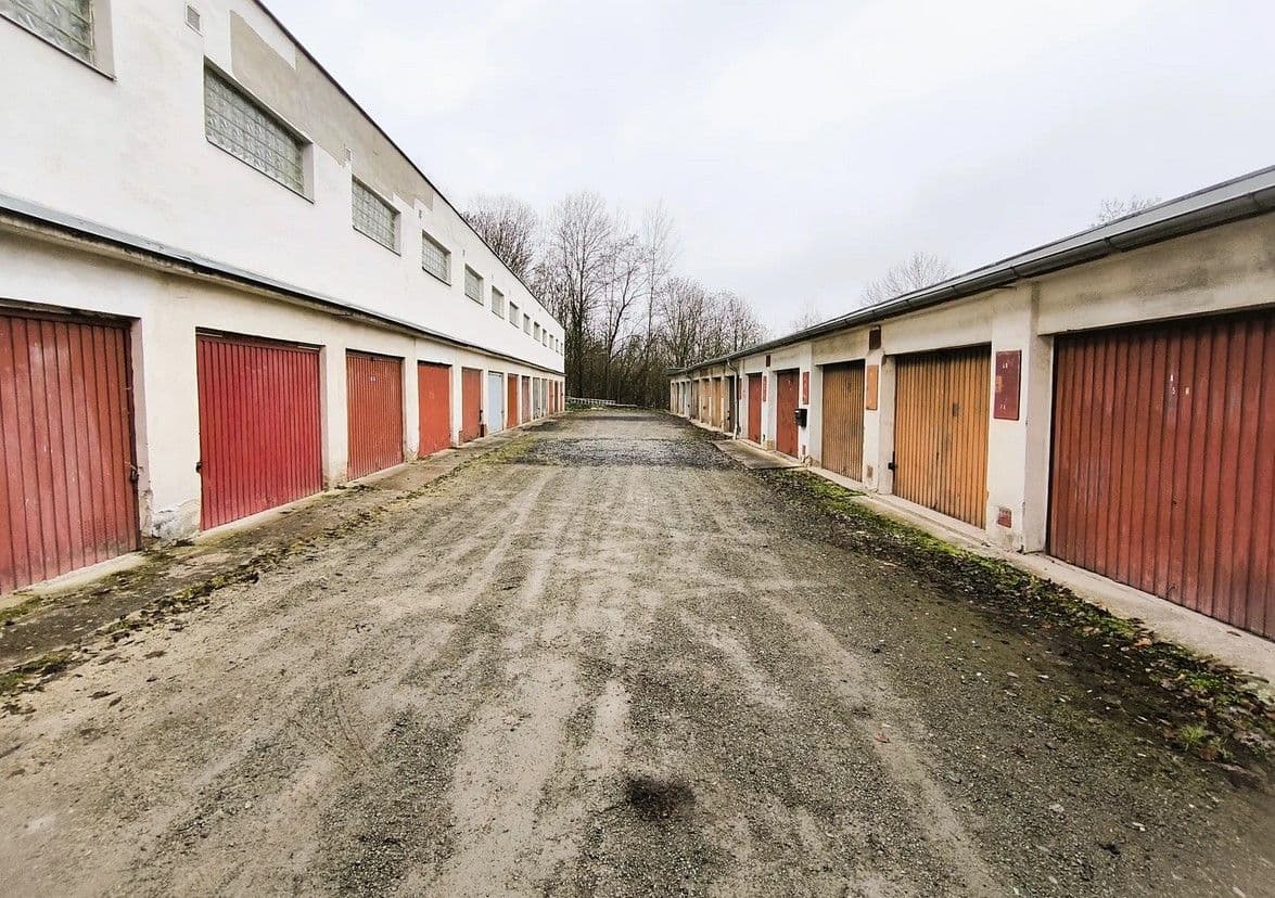 Predaj garáže 19 m², Marie Hűbnerové, Ústí nad Labem, Ústecký kraj Predaj garáže 19 m², Marie Hűbnerové, Ústí nad Labem, Ústecký kraj