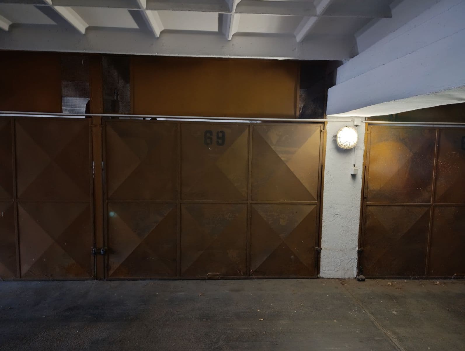 Predaj garáže 15 m², Jubilejní, Plzeň, Plzeňský kraj Predaj garáže 15 m², Jubilejní, Plzeň, Plzeňský kraj