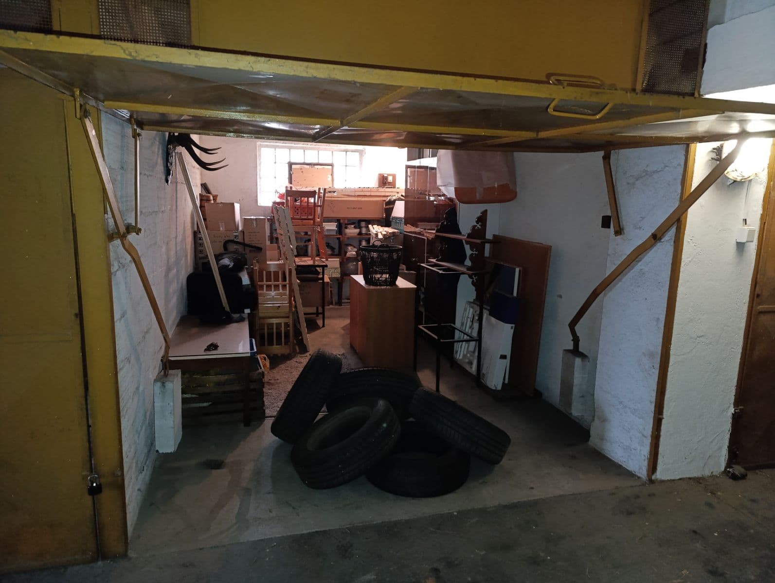 Predaj garáže 15 m², Jubilejní, Plzeň, Plzeňský kraj Predaj garáže 15 m², Jubilejní, Plzeň, Plzeňský kraj