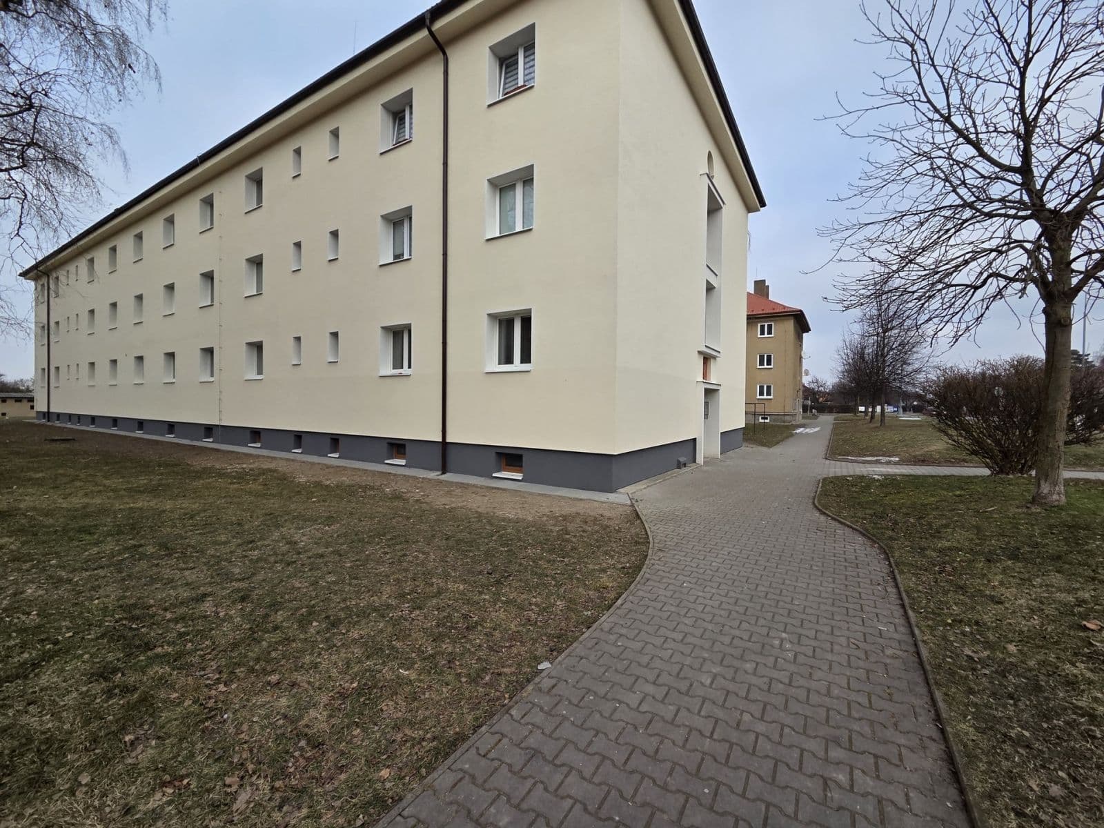 Prenájom bytu 1-izbový 33 m², Vodárenská, Kladno, Středočeský kraj Prenájom bytu 1-izbový 33 m², Vodárenská, Kladno, Středočeský kraj