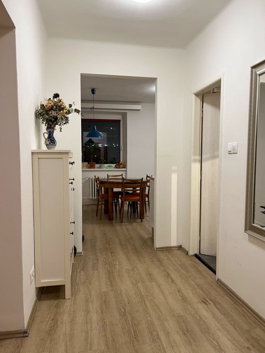 Prenájom bytu 2-izbový 65 m², Páričkova, Ružinov, Bratislavský kraj Prenájom bytu 2-izbový 65 m², Páričkova, Ružinov, Bratislavský kraj