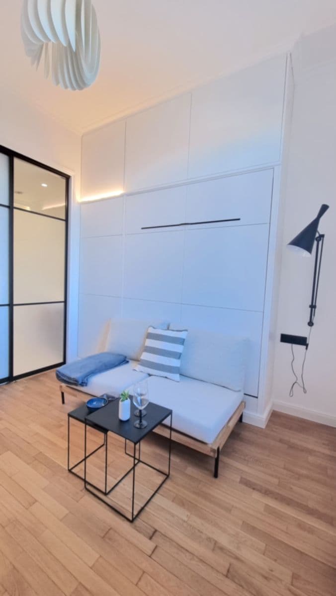 Prenájom bytu 1-izbový 20 m², Bořivojova, Praha, Praha Prenájom bytu 1-izbový 20 m², Bořivojova, Praha, Praha