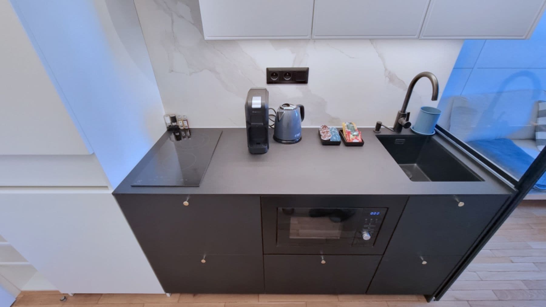 Prenájom bytu 1-izbový 20 m², Bořivojova, Praha, Praha Prenájom bytu 1-izbový 20 m², Bořivojova, Praha, Praha