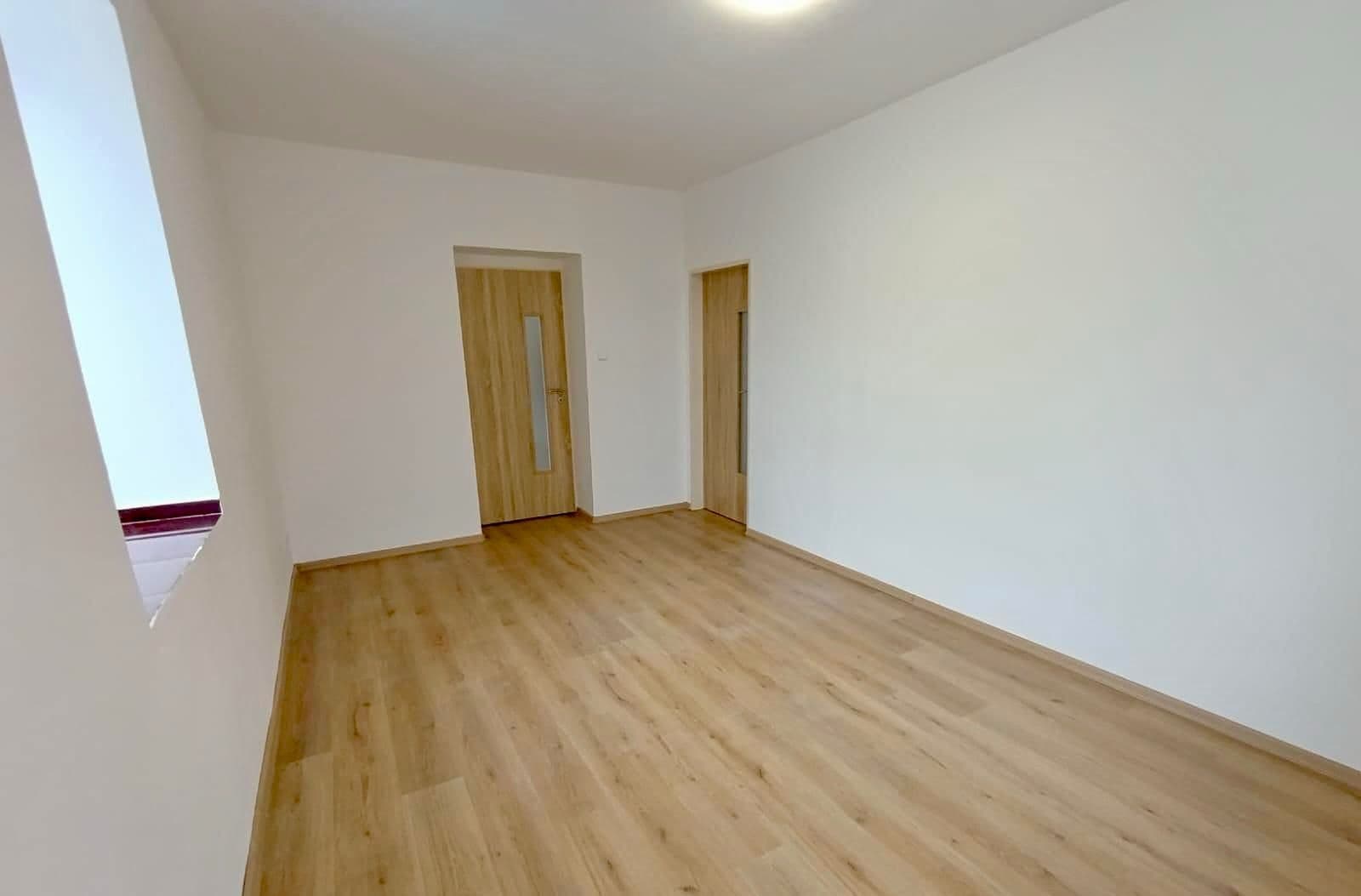 Predaj domu 166 m², pozemek 226 m², Lovčen, Ledeč nad Sázavou, Kraj Vysočina Predaj domu 166 m², pozemek 226 m², Lovčen, Ledeč nad Sázavou, Kraj Vysočina