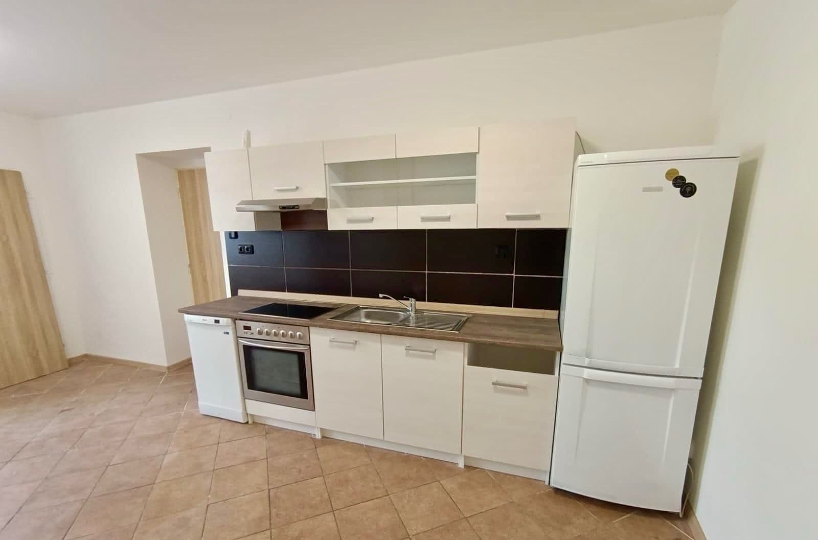 Predaj domu 166 m², pozemek 226 m², Lovčen, Ledeč nad Sázavou, Kraj Vysočina Predaj domu 166 m², pozemek 226 m², Lovčen, Ledeč nad Sázavou, Kraj Vysočina