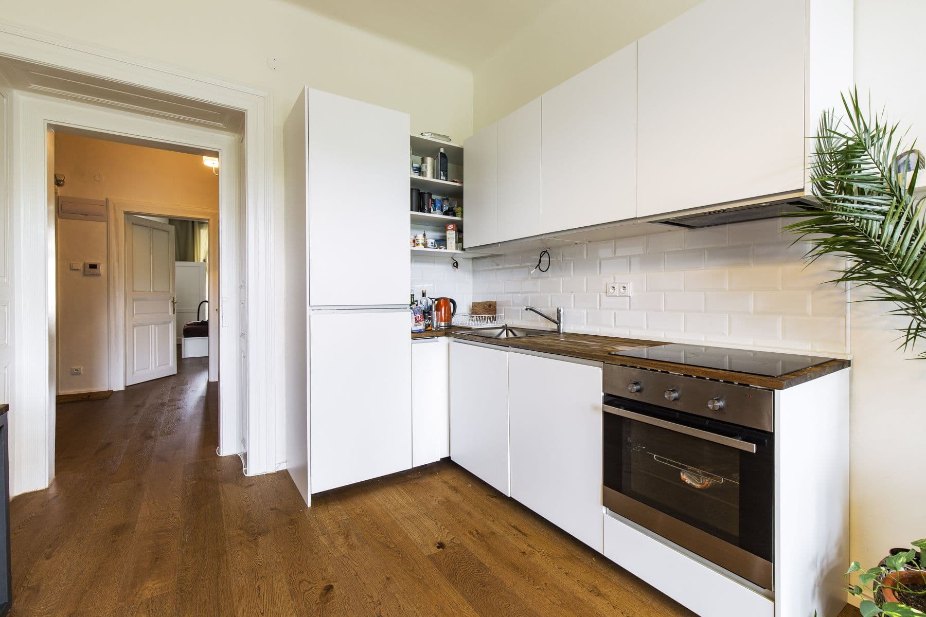 Prenájom bytu 53 m², namesti generala Kutlvasra, Praha, Praha Prenájom bytu 53 m², namesti generala Kutlvasra, Praha, Praha