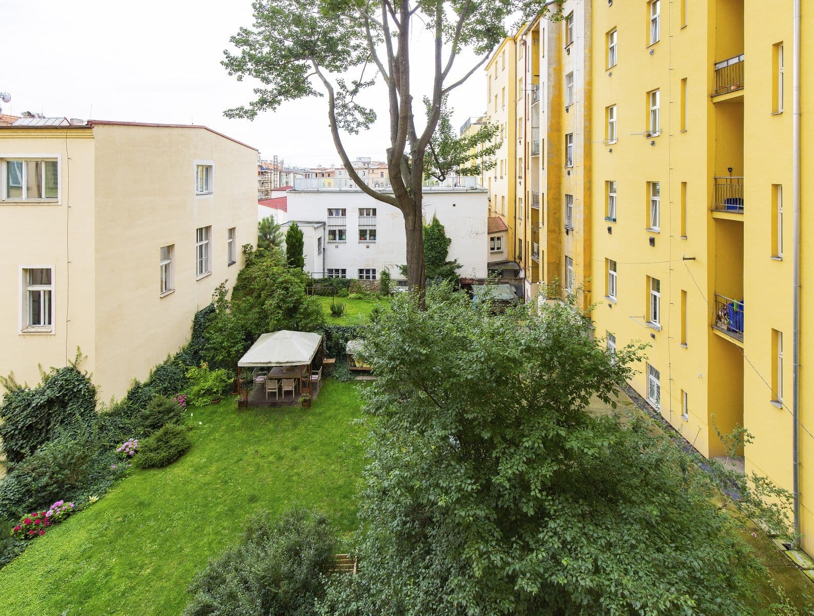 Prenájom bytu 53 m², namesti generala Kutlvasra, Praha, Praha Prenájom bytu 53 m², namesti generala Kutlvasra, Praha, Praha