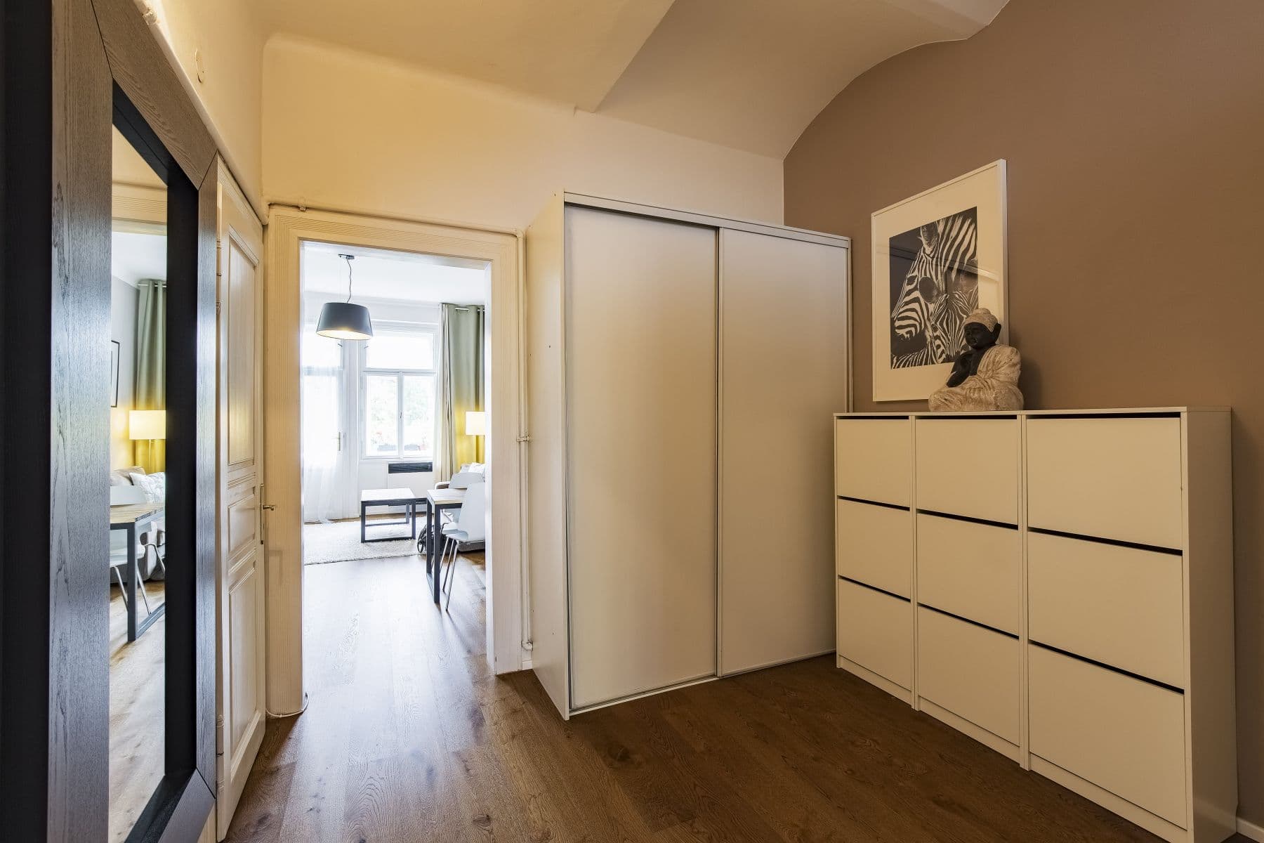 Prenájom bytu 53 m², namesti generala Kutlvasra, Praha, Praha Prenájom bytu 53 m², namesti generala Kutlvasra, Praha, Praha