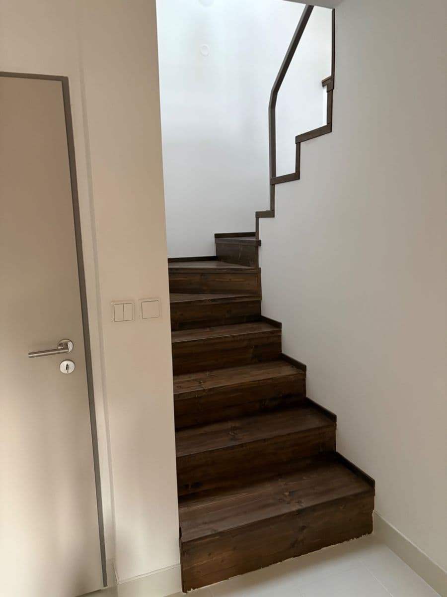 Prenájom domu 150 m², pozemek 750 m², Čtyřkoly, Středočeský kraj Prenájom domu 150 m², pozemek 750 m², Čtyřkoly, Středočeský kraj