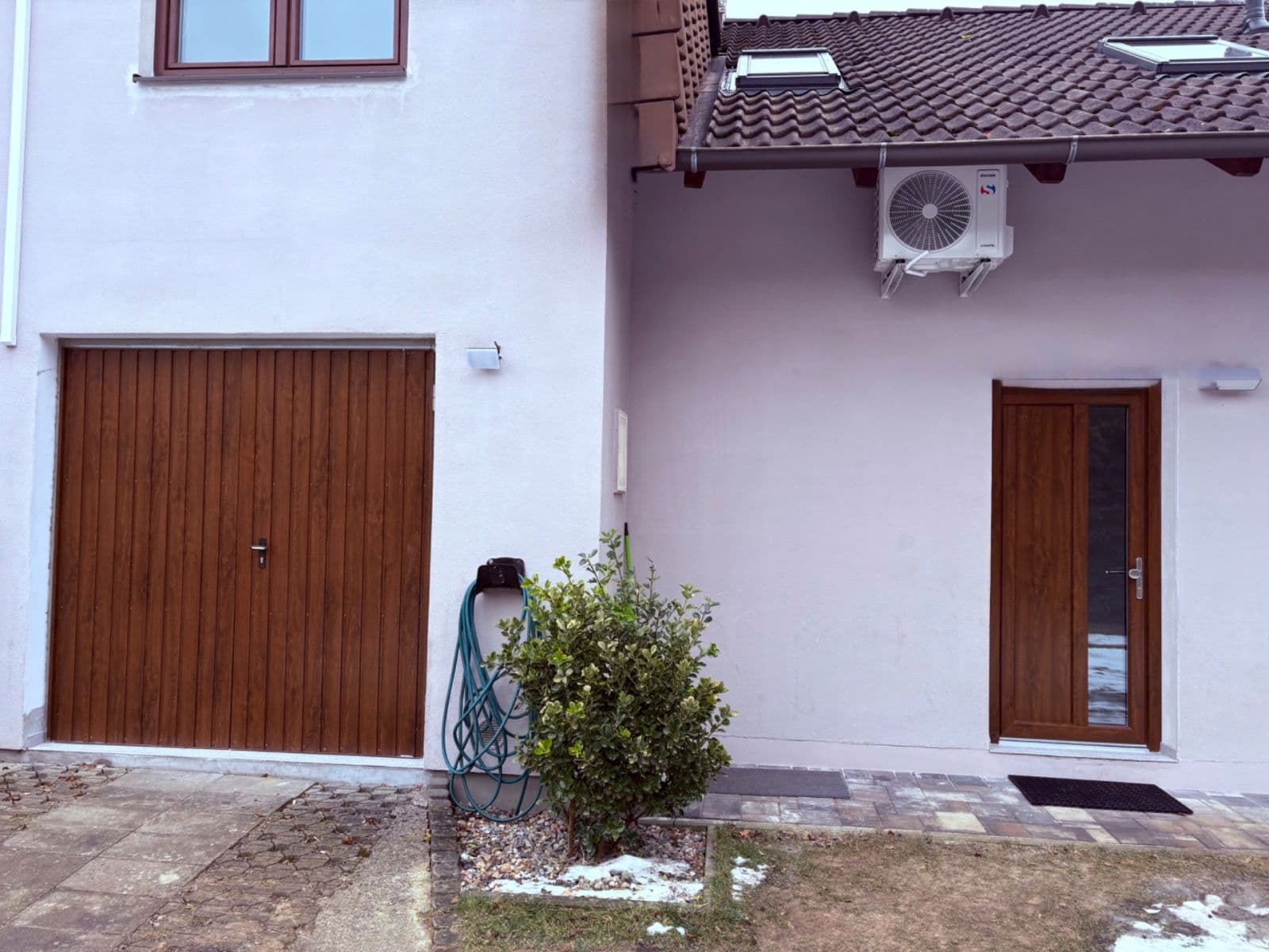 Prenájom domu 150 m², pozemek 750 m², Čtyřkoly, Středočeský kraj Prenájom domu 150 m², pozemek 750 m², Čtyřkoly, Středočeský kraj