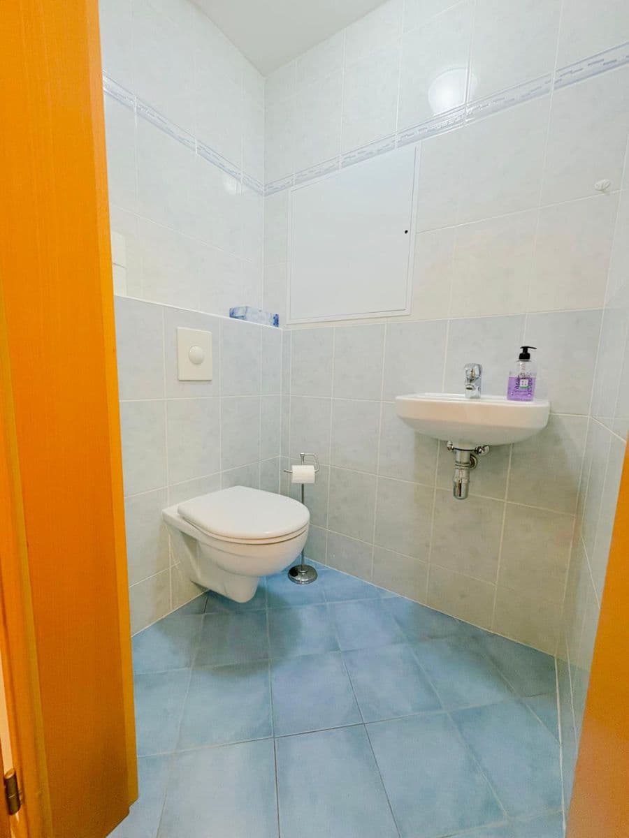 Prenájom bytu 2-izbový 62 m², Komořanská, Praha, Praha Prenájom bytu 2-izbový 62 m², Komořanská, Praha, Praha