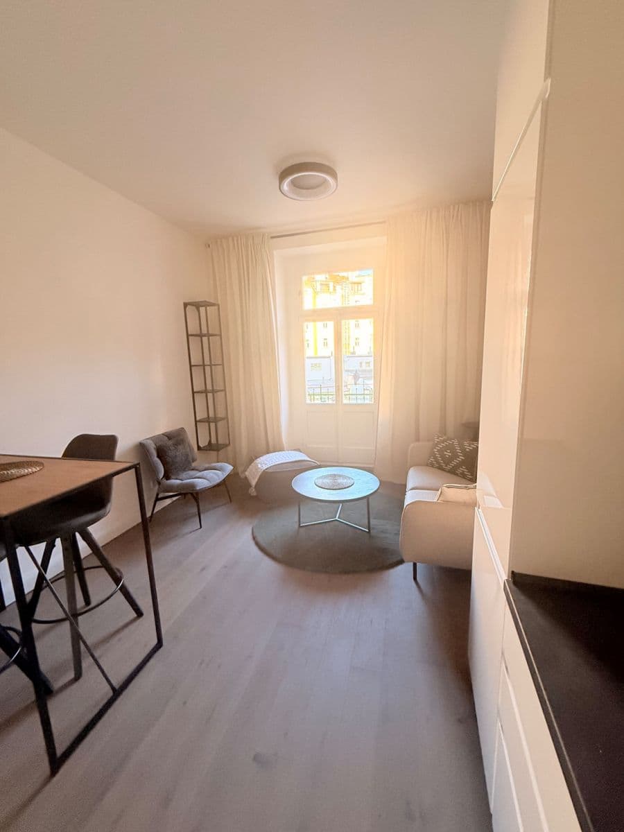 Prenájom bytu 2-izbový 47 m², Na Spojce, Praha, Praha Prenájom bytu 2-izbový 47 m², Na Spojce, Praha, Praha