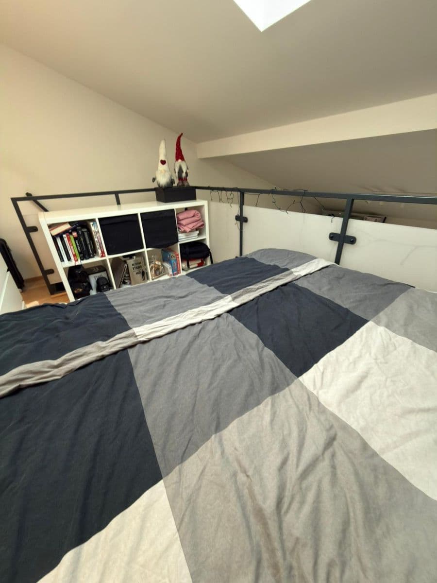 Predaj bytu 1-izbový 40 m², Jaroslava Foglara, Praha, Praha Predaj bytu 1-izbový 40 m², Jaroslava Foglara, Praha, Praha