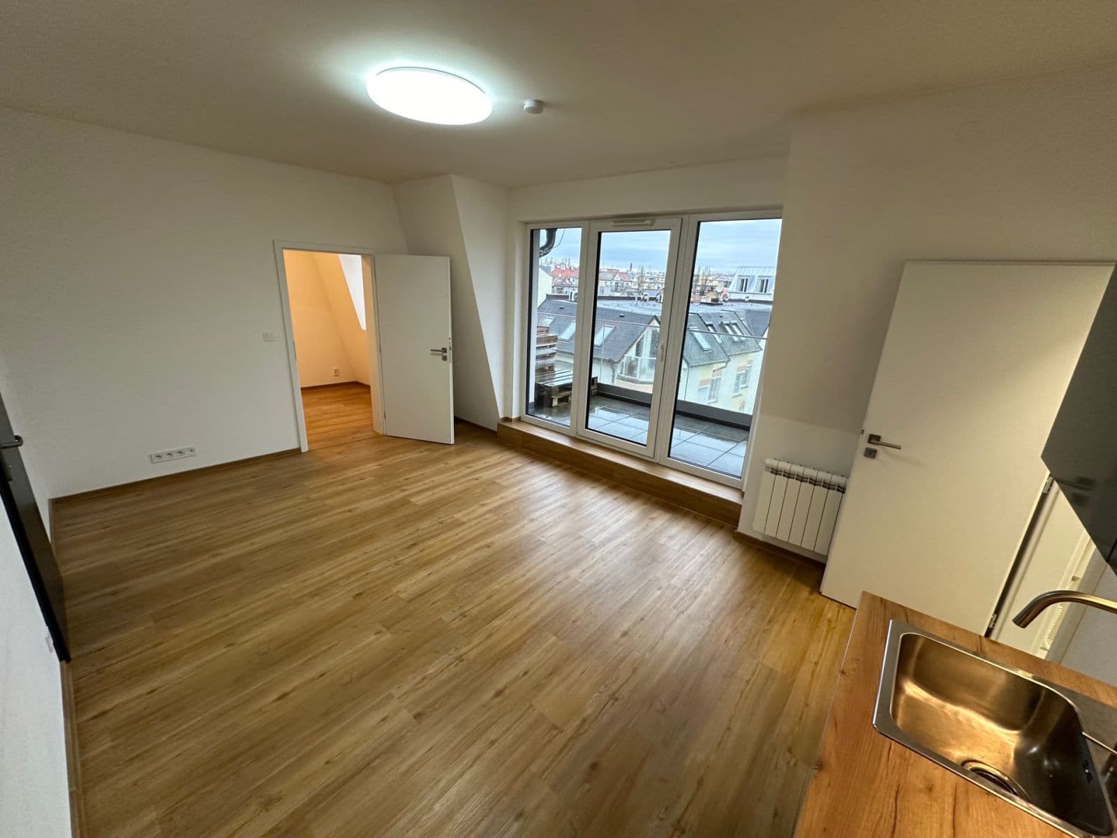 Prenájom bytu 2-izbový 40 m², Pod Stárkou, Praha, Praha Prenájom bytu 2-izbový 40 m², Pod Stárkou, Praha, Praha