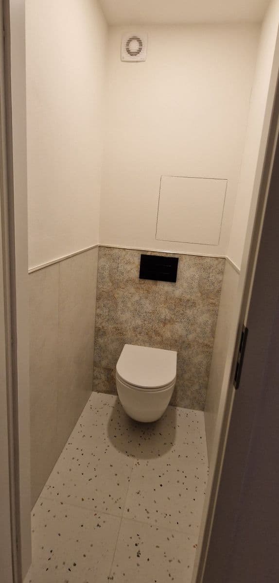 Prenájom bytu 3-izbový 55 m², Varnsdorfská, Praha, Praha Prenájom bytu 3-izbový 55 m², Varnsdorfská, Praha, Praha