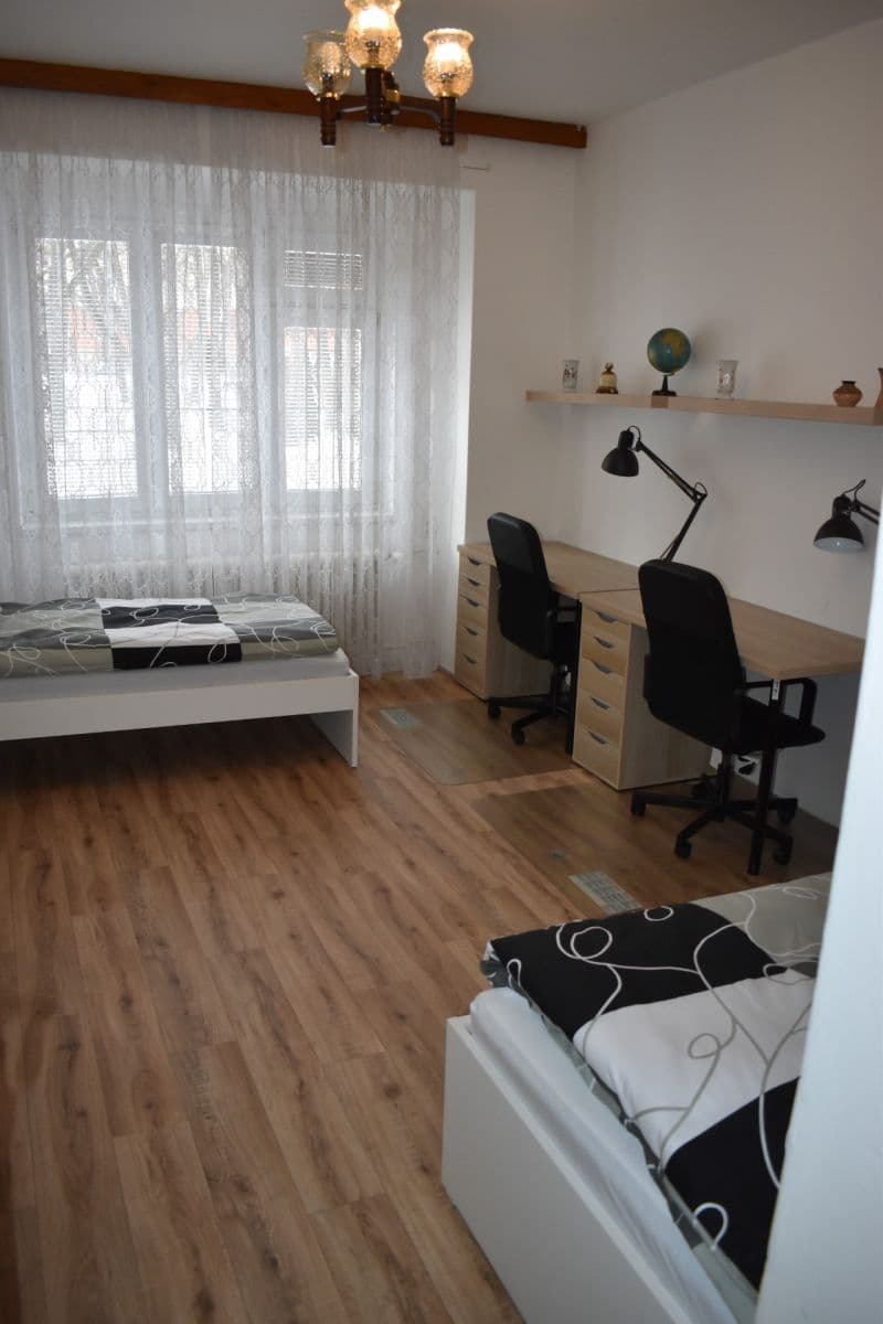 Prenájom bytu 3-izbový 87 m², Botanická, Brno, Jihomoravský kraj Prenájom bytu 3-izbový 87 m², Botanická, Brno, Jihomoravský kraj