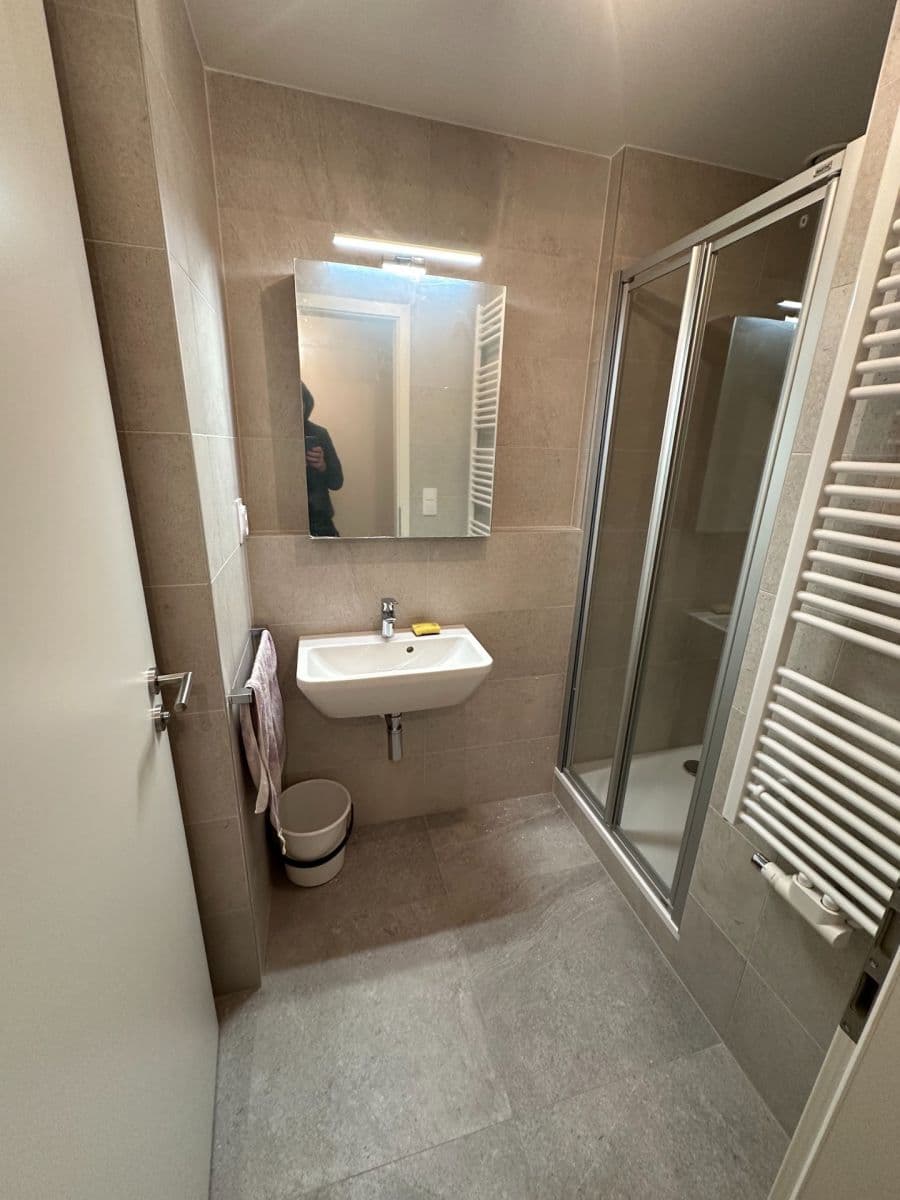 Prenájom bytu 1-izbový 31 m², Českobrodská, Praha, Praha Prenájom bytu 1-izbový 31 m², Českobrodská, Praha, Praha