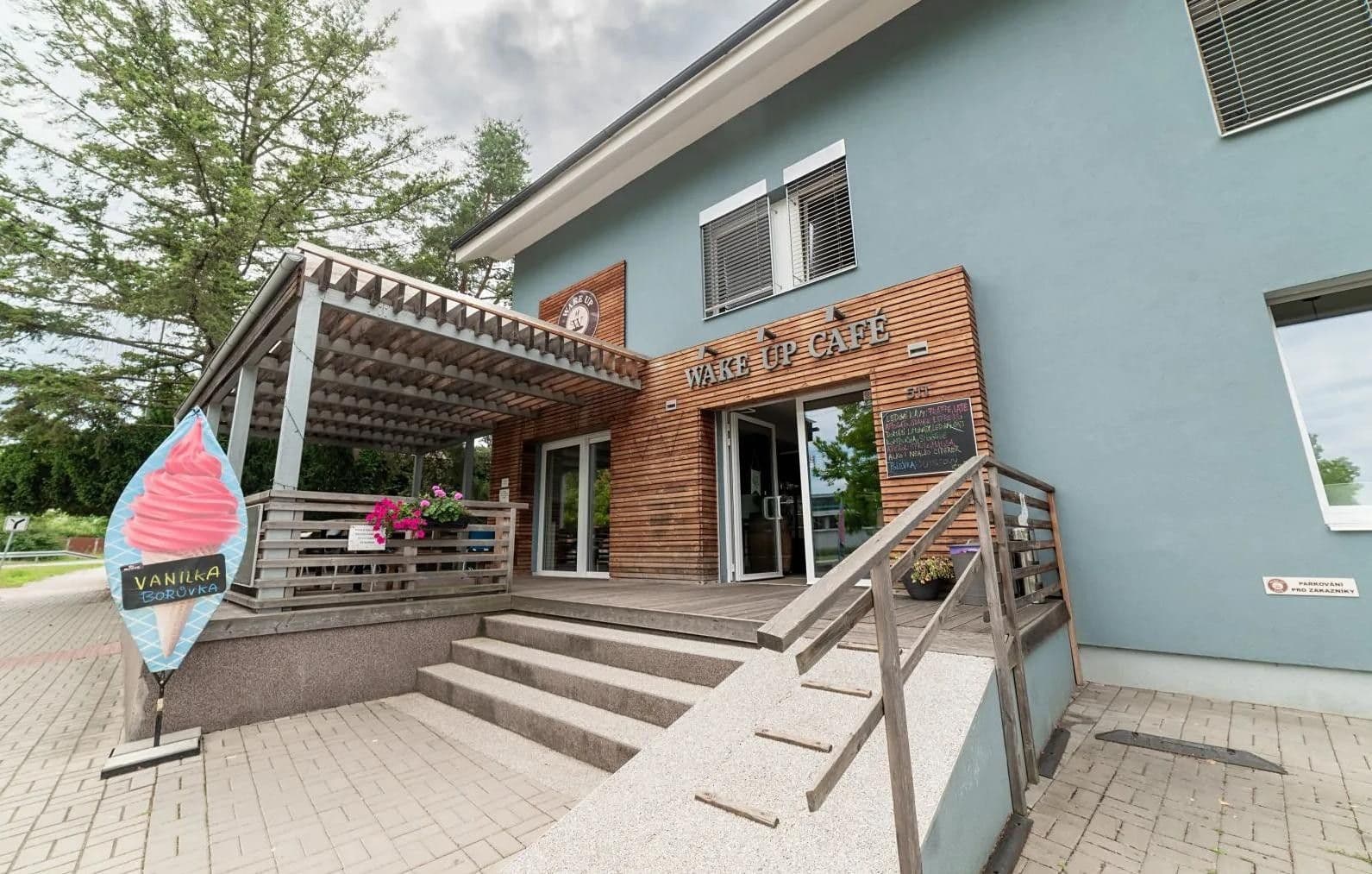 Prenájom bytu 1-izbový 31 m², Českobrodská, Praha, Praha Prenájom bytu 1-izbový 31 m², Českobrodská, Praha, Praha