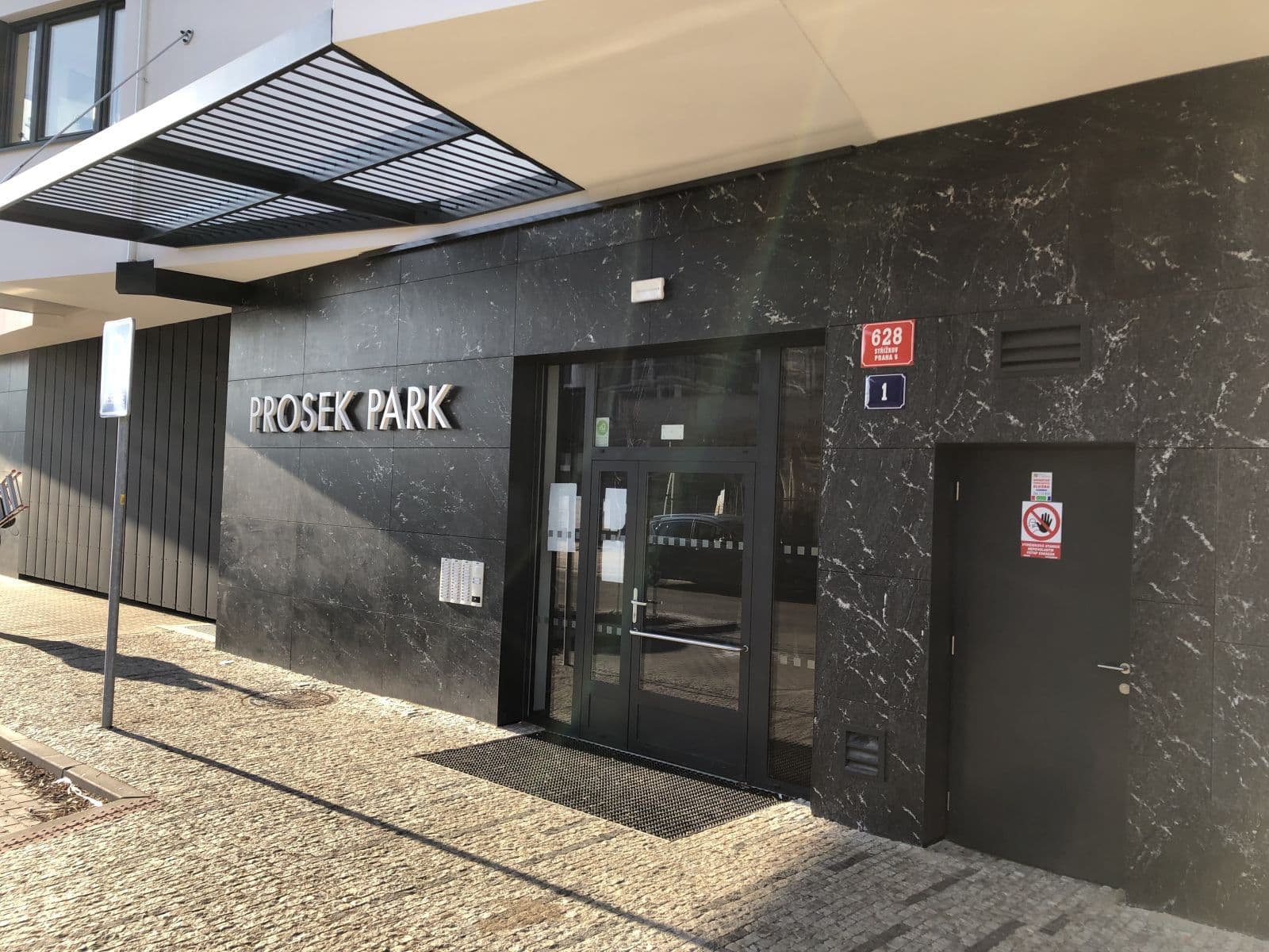 Prenájom bytu 2-izbový 53 m², Makedonská, Praha, Praha Prenájom bytu 2-izbový 53 m², Makedonská, Praha, Praha