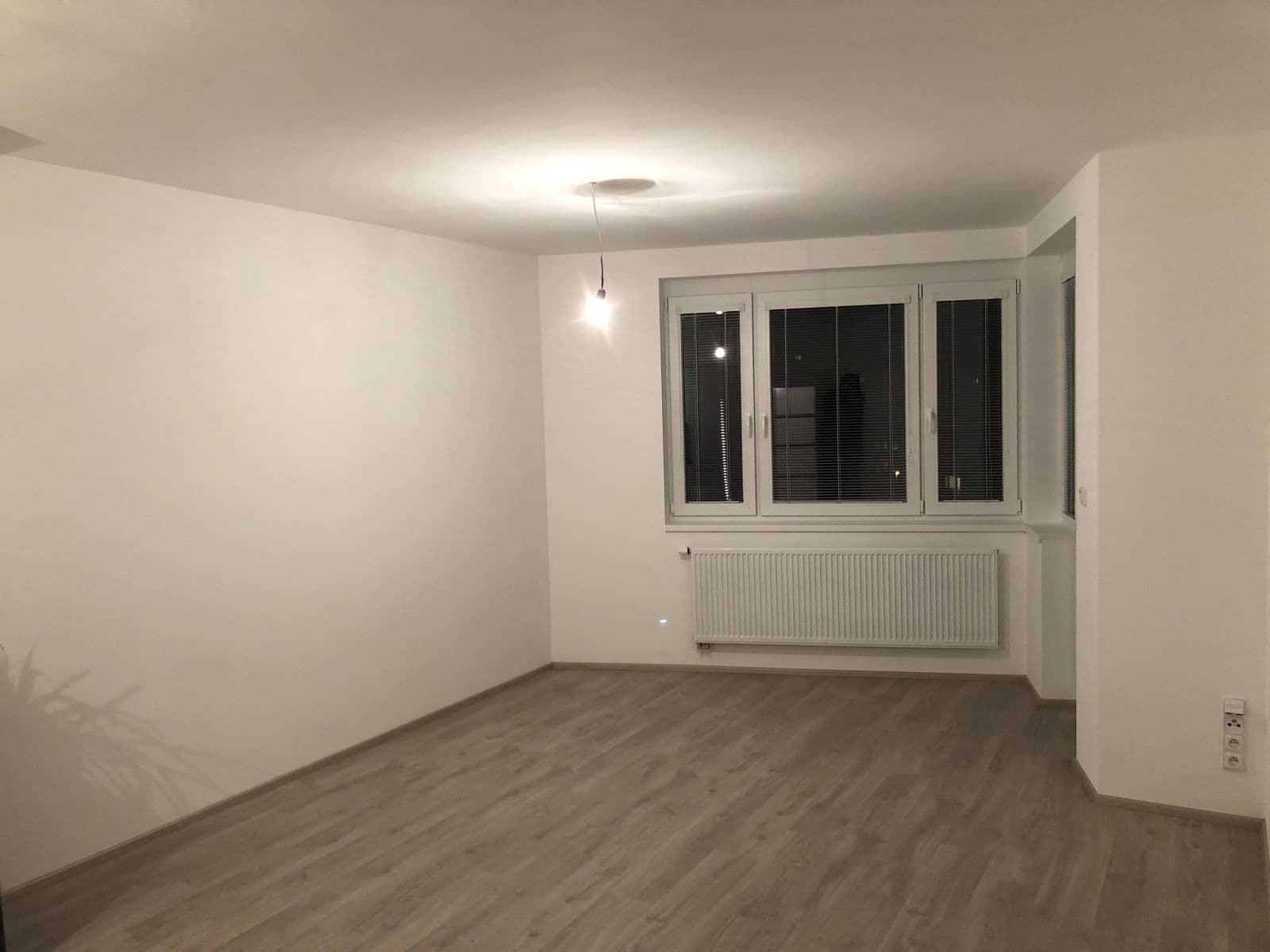 Prenájom bytu 2-izbový 53 m², Makedonská, Praha, Praha Prenájom bytu 2-izbový 53 m², Makedonská, Praha, Praha