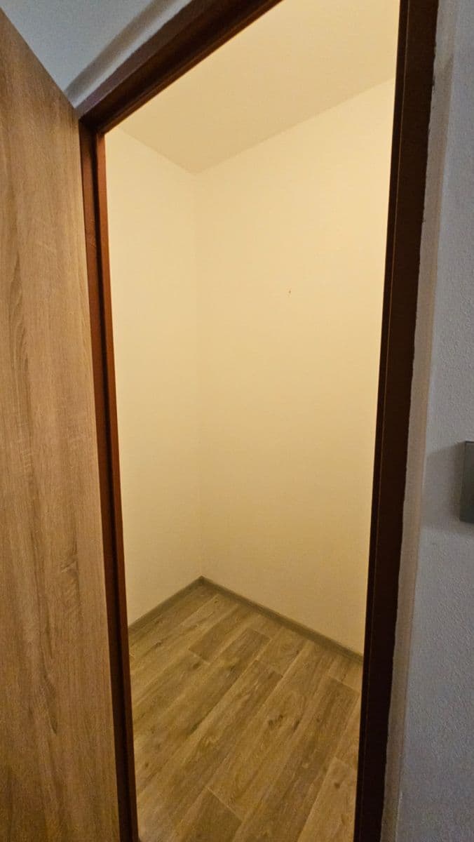 Predaj bytu 3-izbový 84 m², Holandská, Moravská Třebová, Pardubický kraj Predaj bytu 3-izbový 84 m², Holandská, Moravská Třebová, Pardubický kraj