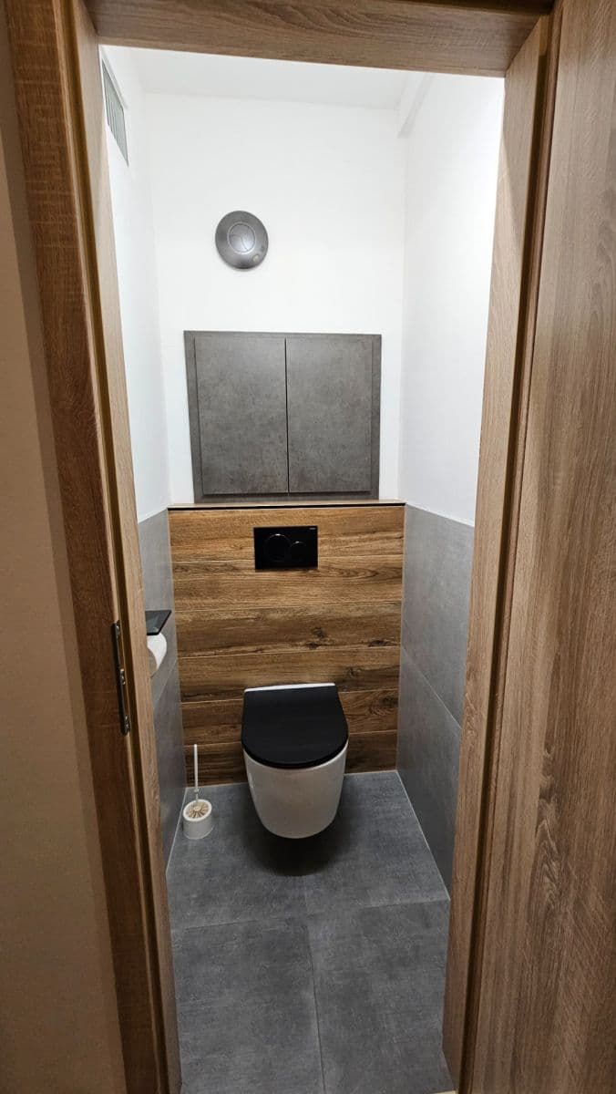 Predaj bytu 3-izbový 84 m², Holandská, Moravská Třebová, Pardubický kraj Predaj bytu 3-izbový 84 m², Holandská, Moravská Třebová, Pardubický kraj