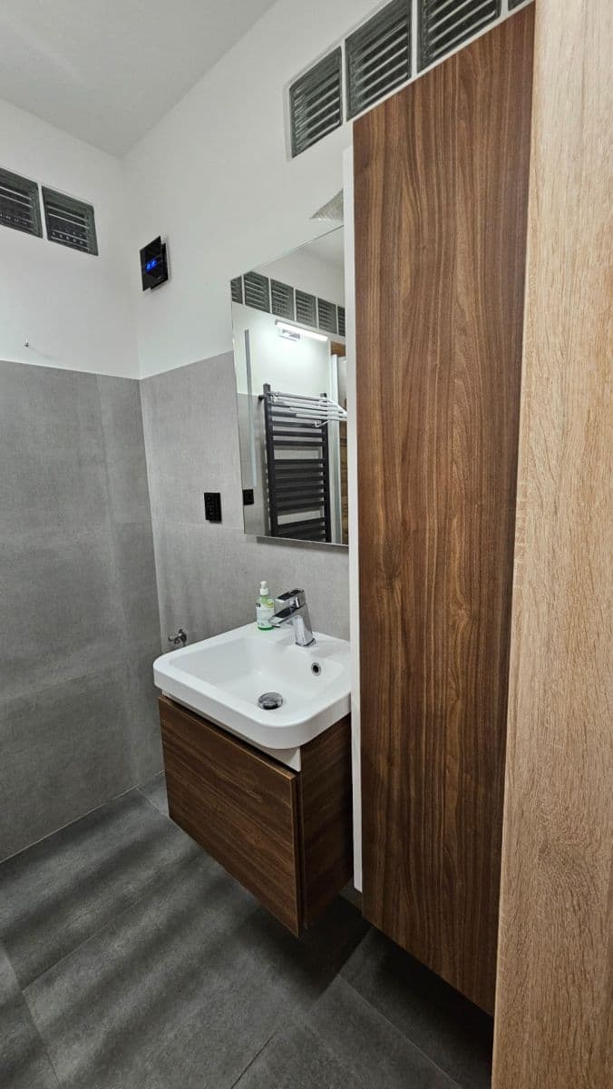 Predaj bytu 3-izbový 84 m², Holandská, Moravská Třebová, Pardubický kraj Predaj bytu 3-izbový 84 m², Holandská, Moravská Třebová, Pardubický kraj