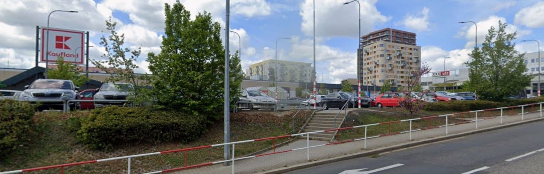 Prenájom garáže 14 m², Nárožní, Praha, Praha Prenájom garáže 14 m², Nárožní, Praha, Praha