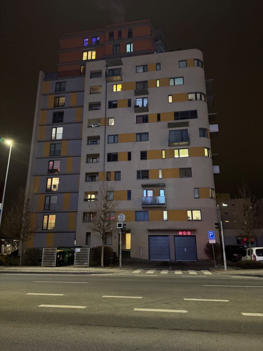 Prenájom garáže 14 m², Nárožní, Praha, Praha Prenájom garáže 14 m², Nárožní, Praha, Praha