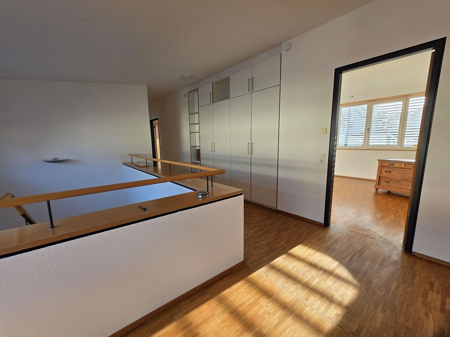 Prenájom domu 200 m², pozemek 450 m², Reutlingen, Bádensko-Wurttembersko Prenájom domu 200 m², pozemek 450 m², Reutlingen, Bádensko-Wurttembersko