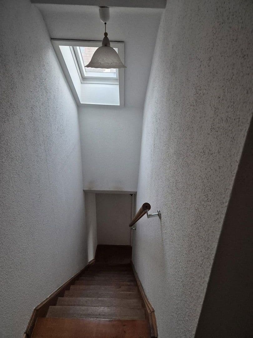 Prenájom bytu 4-izbový 102 m², Schwäbisch Gmünd, Bádensko-Wurttembersko Prenájom bytu 4-izbový 102 m², Schwäbisch Gmünd, Bádensko-Wurttembersko