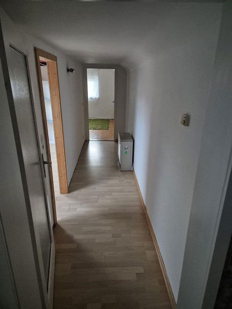 Prenájom bytu 4-izbový 102 m², Schwäbisch Gmünd, Bádensko-Wurttembersko Prenájom bytu 4-izbový 102 m², Schwäbisch Gmünd, Bádensko-Wurttembersko