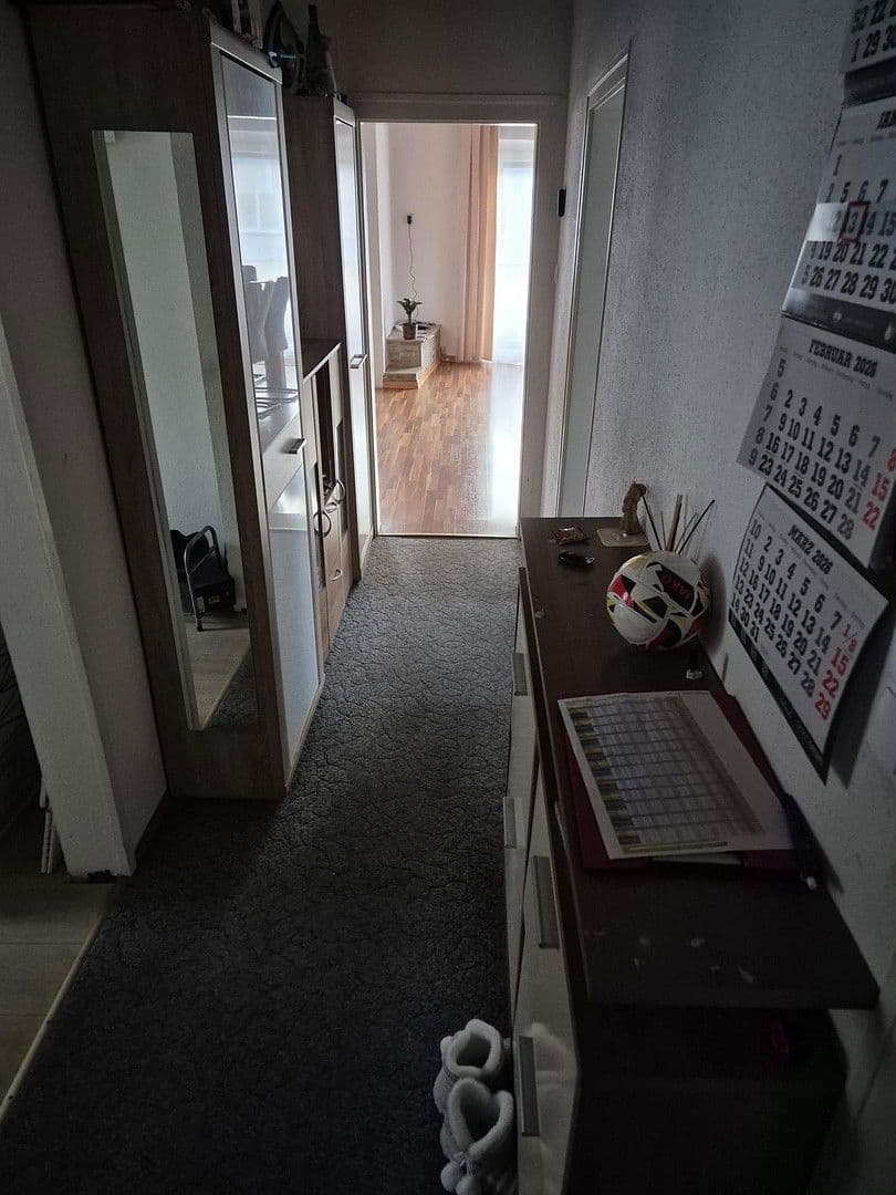 Prenájom bytu 4-izbový 102 m², Schwäbisch Gmünd, Bádensko-Wurttembersko Prenájom bytu 4-izbový 102 m², Schwäbisch Gmünd, Bádensko-Wurttembersko