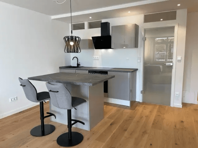 Prenájom bytu 1-izbový 24 m², Kommissionsstraße 14, Neuruppin, Brandenbursko Prenájom bytu 1-izbový 24 m², Kommissionsstraße 14, Neuruppin, Brandenbursko