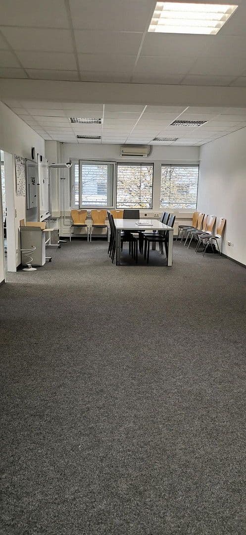 Prenájom kancelárie 270 m², Affingerstr. 12-14, Augsburg, Bavorsko Prenájom kancelárie 270 m², Affingerstr. 12-14, Augsburg, Bavorsko