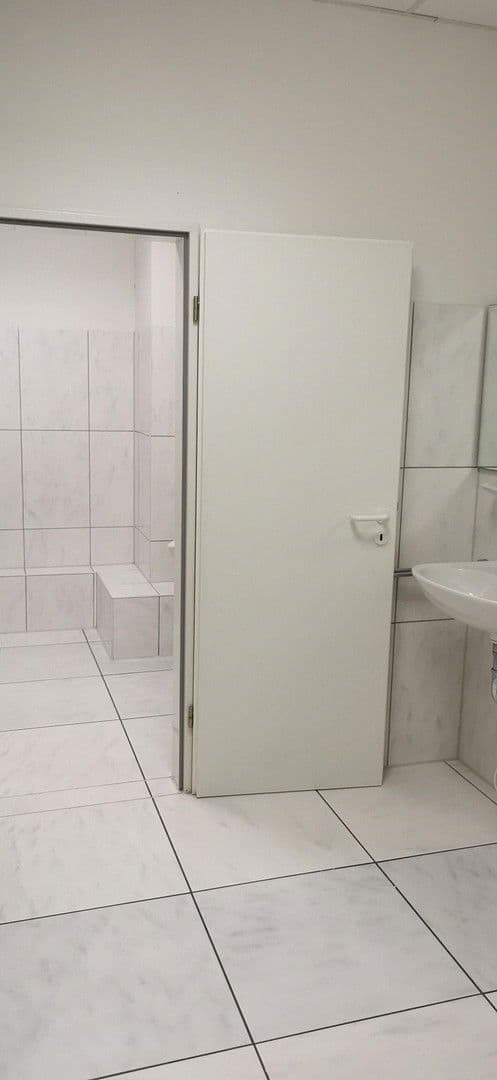 Prenájom kancelárie 270 m², Affingerstr. 12-14, Augsburg, Bavorsko Prenájom kancelárie 270 m², Affingerstr. 12-14, Augsburg, Bavorsko