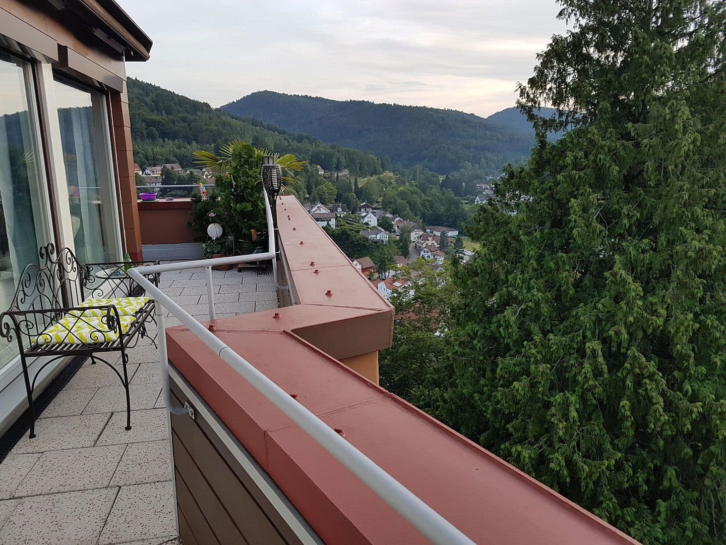 Predaj bytu 3-izbový 120 m², Oswald-Zobel-Straße 11, Bad Herrenalb, Bádensko-Wurttembersko Predaj bytu 3-izbový 120 m², Oswald-Zobel-Straße 11, Bad Herrenalb, Bádensko-Wurttembersko