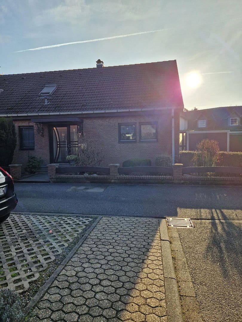 Predaj domu 133 m², pozemek 399 m², Nörvenich, Severné Porýnie - Westfálsko Predaj domu 133 m², pozemek 399 m², Nörvenich, Severné Porýnie - Westfálsko