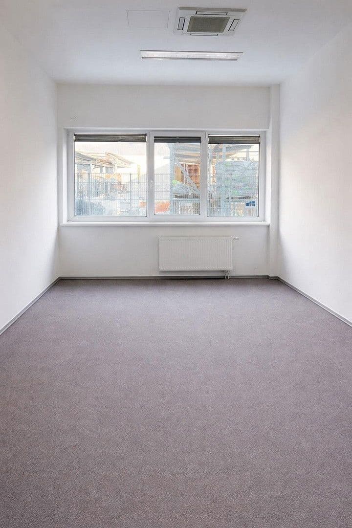 Prenájom kancelárie 17 m², Leopold-Luger-Straße 1, Saalfelden am Steinernen Meer, Salzbursko Prenájom kancelárie 17 m², Leopold-Luger-Straße 1, Saalfelden am Steinernen Meer, Salzbursko