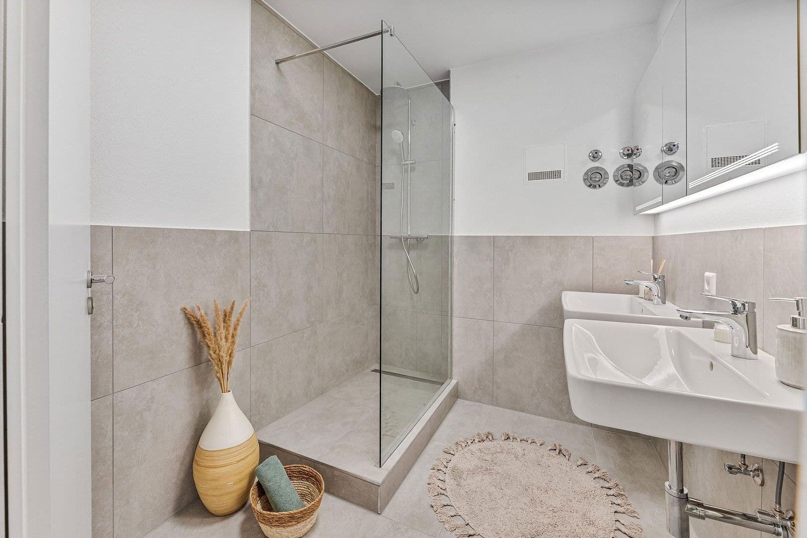 Predaj bytu 3-izbový 75 m², Leonberg, Bádensko-Wurttembersko Predaj bytu 3-izbový 75 m², Leonberg, Bádensko-Wurttembersko