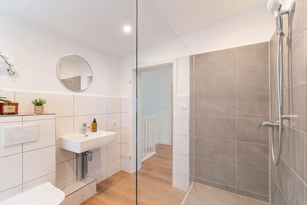 Predaj domu 147 m², pozemek 408 m², Hamburg, Hamburg Predaj domu 147 m², pozemek 408 m², Hamburg, Hamburg