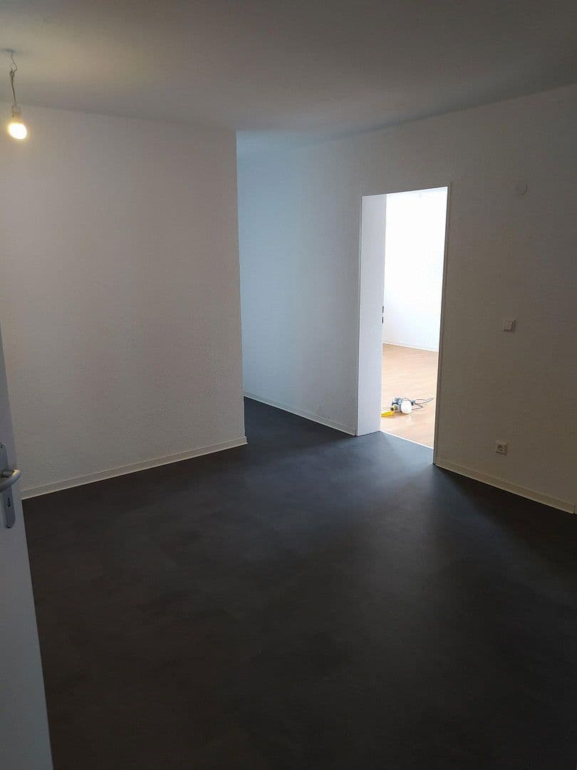 Prenájom bytu 4-izbový 94 m², Pfauenstraße 32, Sigmaringen, Bádensko-Wurttembersko Prenájom bytu 4-izbový 94 m², Pfauenstraße 32, Sigmaringen, Bádensko-Wurttembersko