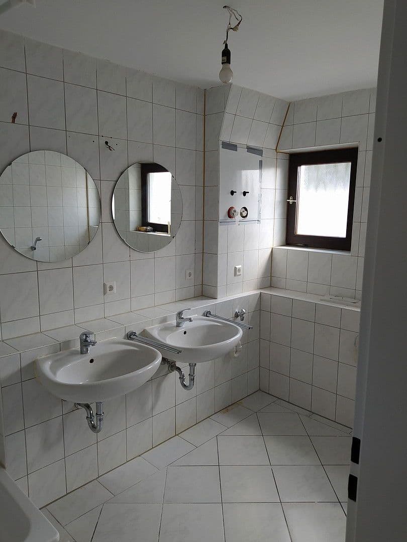 Prenájom bytu 4-izbový 94 m², Pfauenstraße 32, Sigmaringen, Bádensko-Wurttembersko Prenájom bytu 4-izbový 94 m², Pfauenstraße 32, Sigmaringen, Bádensko-Wurttembersko