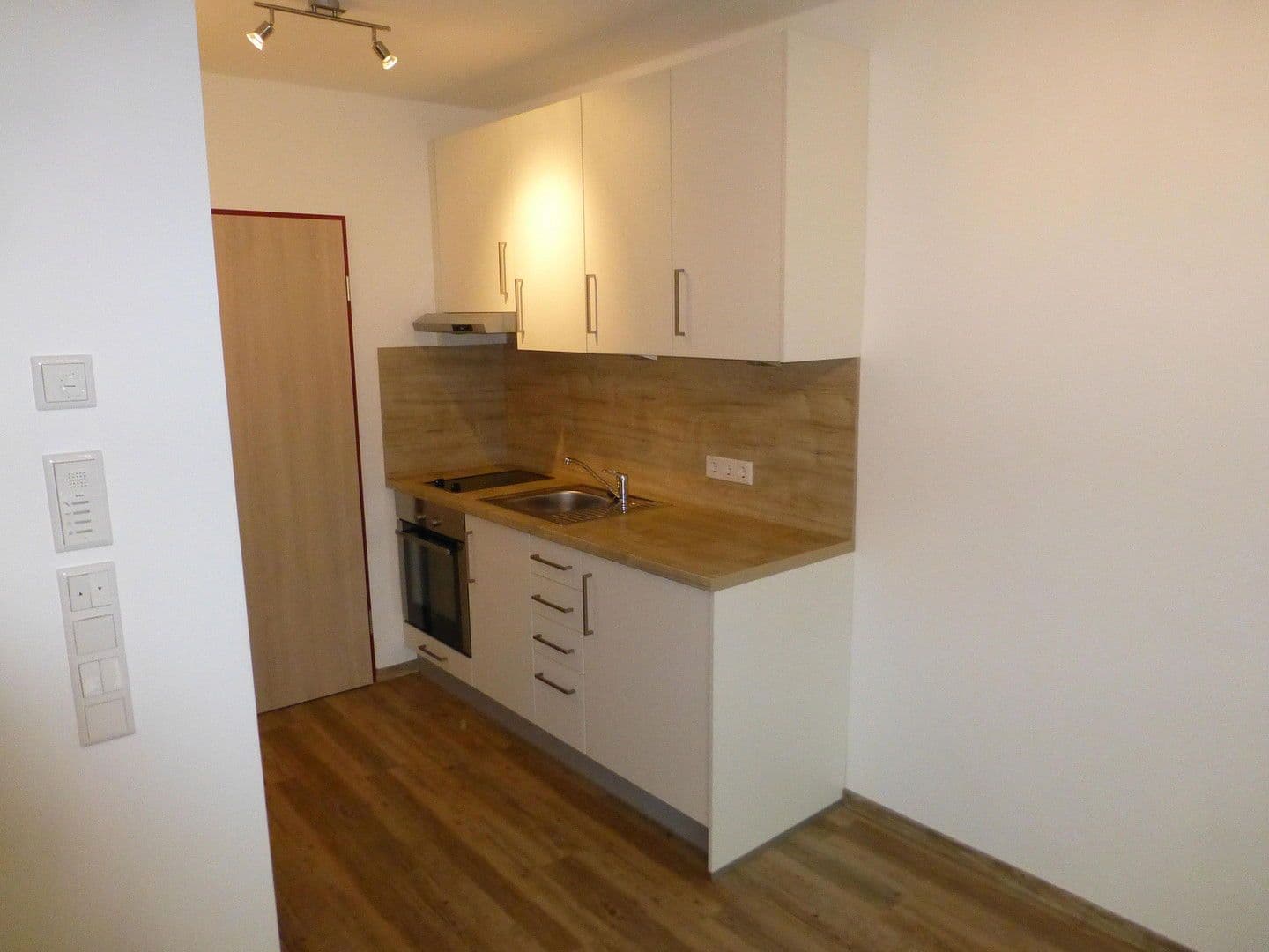 Prenájom bytu 1-izbový 24 m², Ingolstadt, Bavorsko Prenájom bytu 1-izbový 24 m², Ingolstadt, Bavorsko