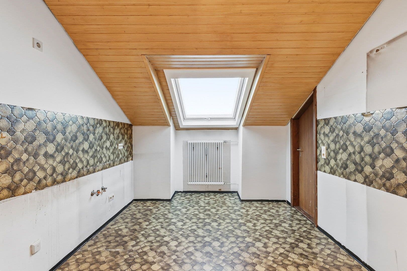 Predaj bytu 3-izbový 90 m², Neutraubling, Bavorsko Predaj bytu 3-izbový 90 m², Neutraubling, Bavorsko