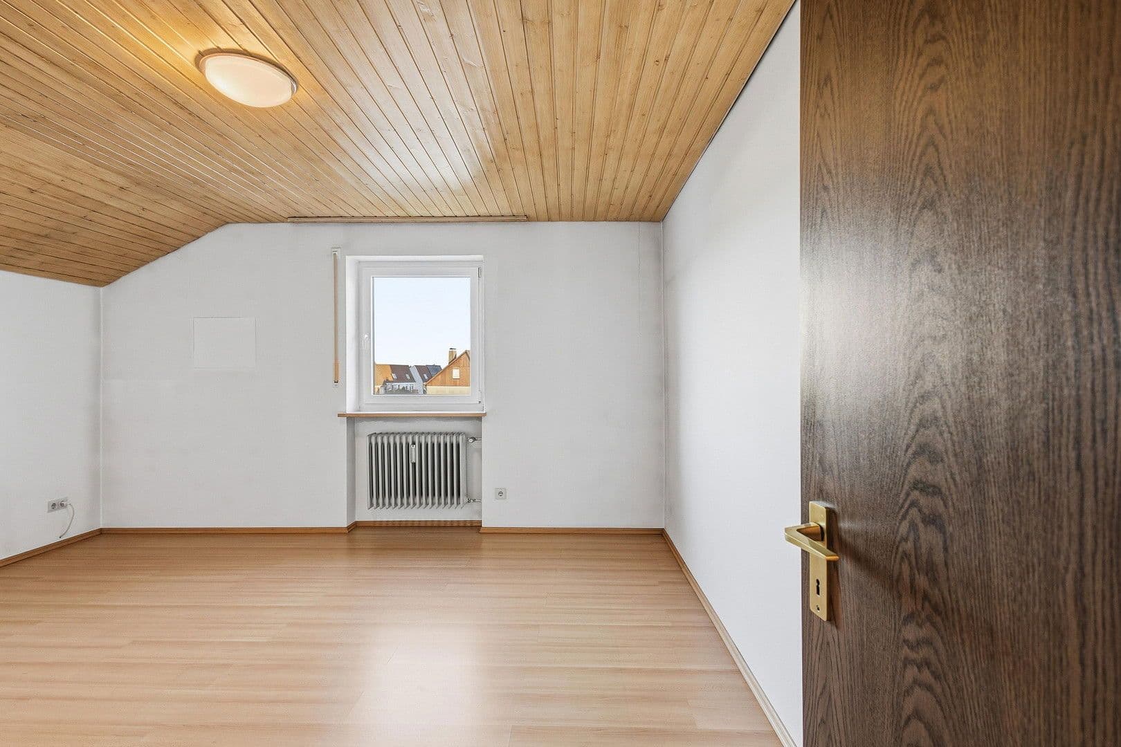 Predaj bytu 3-izbový 90 m², Neutraubling, Bavorsko Predaj bytu 3-izbový 90 m², Neutraubling, Bavorsko