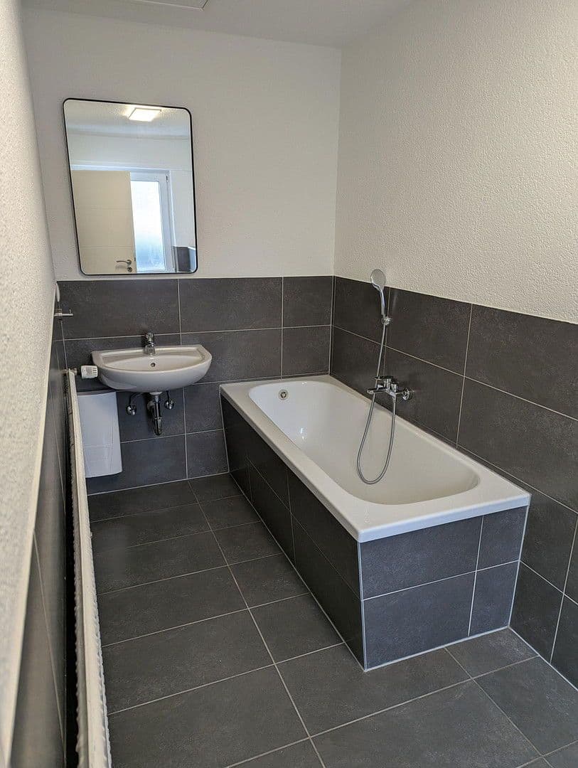 Prenájom bytu 3-izbový 46 m², Kamp-Bornhofen, Porýnie-Falcko Prenájom bytu 3-izbový 46 m², Kamp-Bornhofen, Porýnie-Falcko